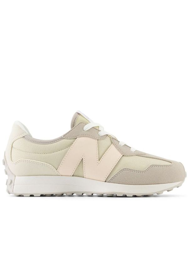 Buty New Balance GS327FM - beżowe. Okazja: na co dzień. Zapięcie: sznurówki. Kolor: beżowy. Materiał: materiał, syntetyk, guma, zamsz. Szerokość cholewki: normalna. Sezon: lato