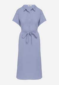 Born2be - Granatowa Sukienka z Wiskozy o Koszulowym Kroju z Wiązanym Paskiem Danisna. Okazja: na co dzień. Kolor: niebieski. Materiał: wiskoza. Długość rękawa: krótki rękaw. Wzór: aplikacja. Typ sukienki: koszulowe. Styl: klasyczny, casual, elegancki. Długość: midi #5