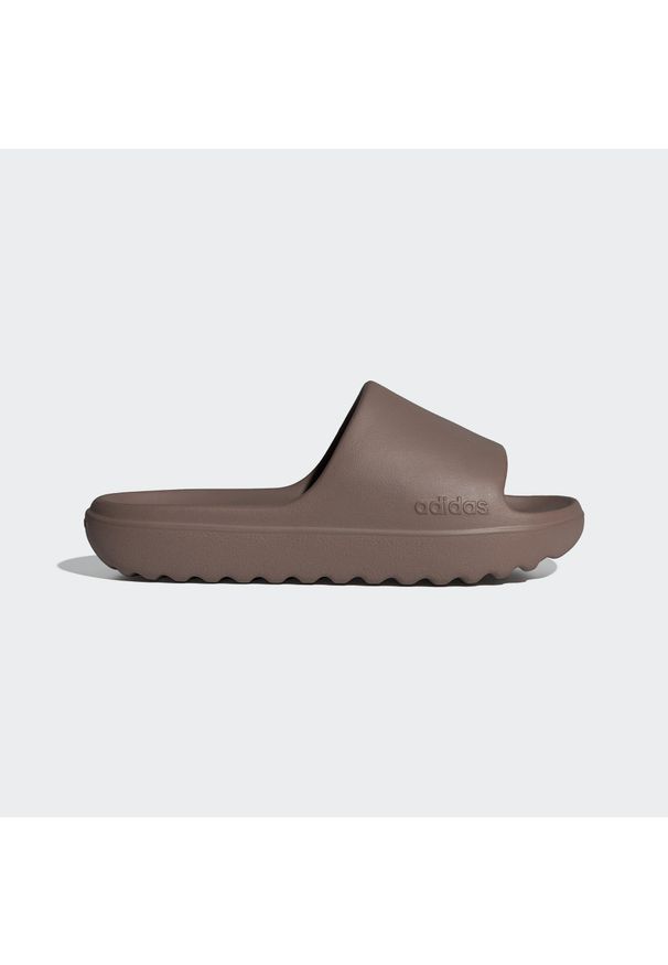 Adidas - Klapki Adilette Lumia. Kolor: brązowy. Styl: sportowy