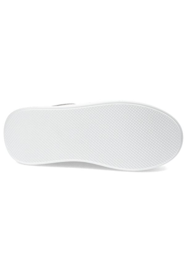 Białe Sneakersy Filippo Modne Obuwie Damskie. Kolor: biały. Materiał: skóra