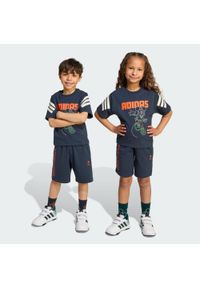 Adidas - Zestaw Disney Mickey Mouse Tee Kids. Kolor: wielokolorowy, pomarańczowy, żółty, biały, fioletowy. Wzór: motyw z bajki