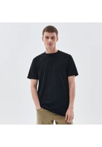 Cropp - Koszulka basic - Czarny. Kolor: czarny