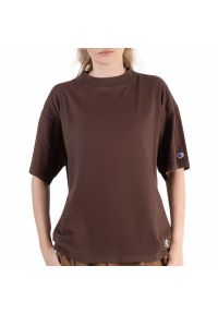 Koszulka Champion Crewneck 117449-MS663 - brązowa. Kolor: brązowy. Materiał: bawełna, materiał. Długość rękawa: krótki rękaw. Długość: krótkie. Wzór: aplikacja #1