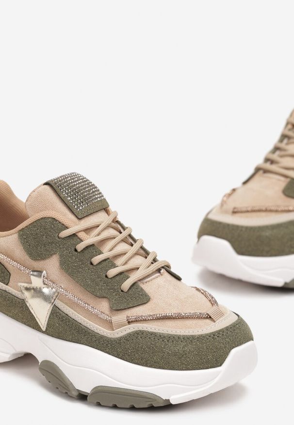 Renee - Beżowo-Zielone Sneakersy z Cyrkoniami na Grubej Podeszwie Leinov. Kolor: beżowy