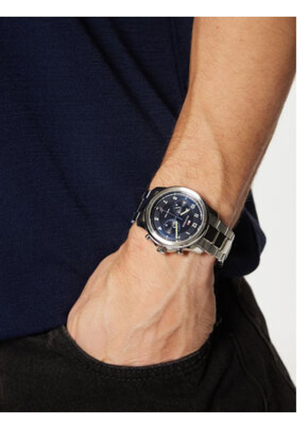 TOMMY HILFIGER - Tommy Hilfiger Zegarek Wesley 1710626 Srebrny. Kolor: srebrny