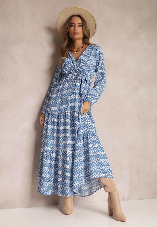 Renee - Niebieska Sukienka Rozkloszowana z Gumką w Pasie Kefem. Kolor: niebieski. Materiał: tkanina, materiał. Długość rękawa: długi rękaw. Typ sukienki: kopertowe. Styl: boho. Długość: maxi