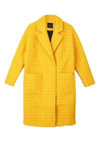TOP SECRET - żółty płaszcz ze strukturalnej tkaniny. Okazja: do pracy, na co dzień. Kolor: żółty. Materiał: tkanina. Długość rękawa: długi rękaw. Długość: do kolan. Sezon: zima. Styl: casual, elegancki #3