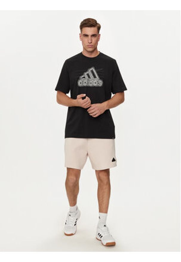 Adidas - adidas T-Shirt Growth Badge Graphic IN6258 Czarny Regular Fit. Kolor: czarny. Materiał: bawełna