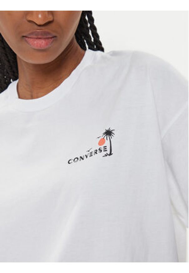Converse T-Shirt W Beach Scenentee 10026378-A01 Biały Regular Fit. Kolor: biały. Materiał: bawełna
