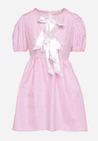 Born2be - Różowa Rozkloszowana Sukienka w Kratkę Vichy w Stylu Retro z Wiązaniem Telionea. Okazja: na co dzień. Kolor: różowy. Wzór: kratka. Typ sukienki: rozkloszowane. Styl: retro #7