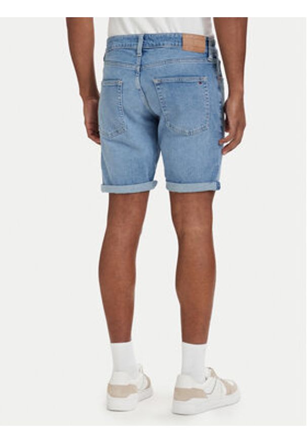 Tommy Jeans Szorty jeansowe Scanton DM0DM22981 Niebieski jasny Slim Fit. Kolor: niebieski. Materiał: bawełna