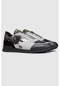 Valentino Garavani - VALENTINO GARAVANI Sneakersy rockrunner w szarym kamuflażu, Rozmiar 45. Zapięcie: pasek. Kolor: szary