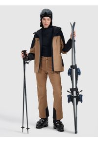 4f - 4F Spodnie narciarskie softshell membrana 10000 damskie - brązowe XS. Stan: podwyższony. Kolor: brązowy. Materiał: softshell. Wzór: gładki. Sezon: zima. Sport: narciarstwo #1