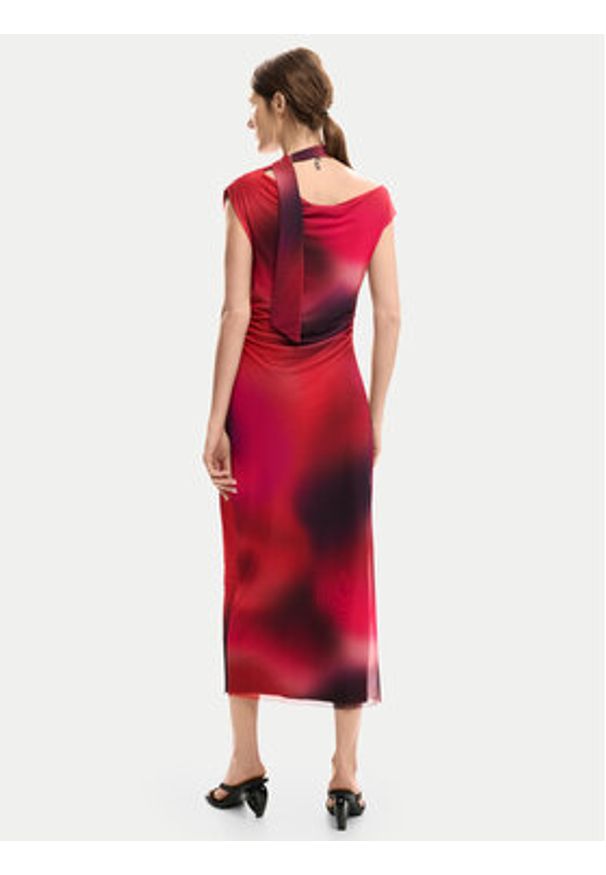 Desigual Sukienka koktajlowa Maine 26SWVK19 Czerwony Slim Fit. Kolor: czerwony. Materiał: syntetyk. Styl: wizytowy