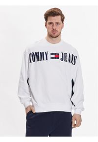 Tommy Jeans Bluza Archive DM0DM16378 Biały Boxy Fit. Kolor: biały. Materiał: bawełna