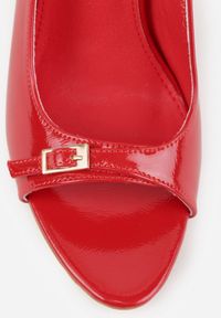 Renee - Czerwone Sandały Lakierowane VICES na Szpilce Slingback z Metaliczną Klamrą Harmonia. Zapięcie: klamry. Kolor: czerwony. Materiał: lakier. Obcas: na szpilce. Styl: glamour, elegancki #6