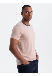 Ombre Clothing - Męski t-shirt z surowym wykończeniem – różowy V5 - Rozmiar: M. Okazja: na co dzień. Kolor: różowy. Materiał: skóra, materiał, bawełna. Wzór: aplikacja. Styl: casual