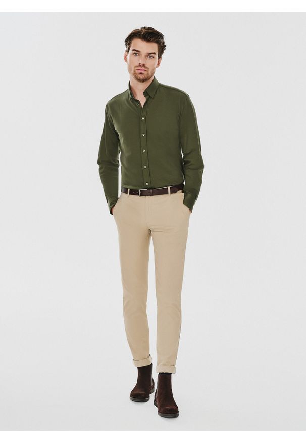 Pako Lorente - PAKO LORENTE – Gładkie spodnie męskie w kolorze beżowym. Kolor: beżowy. Materiał: elastan, bawełna. Wzór: gładki. Styl: klasyczny