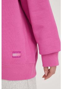 Tommy Jeans bluza damska kolor różowy gładka. Kolor: różowy. Materiał: dzianina. Długość rękawa: długi rękaw. Długość: długie. Wzór: gładki