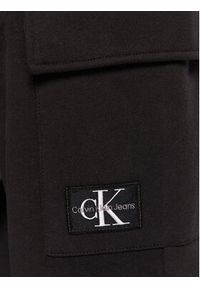 Calvin Klein Jeans Spodnie dresowe J20J220262 Czarny Relaxed Fit. Kolor: czarny. Materiał: bawełna, dresówka #5