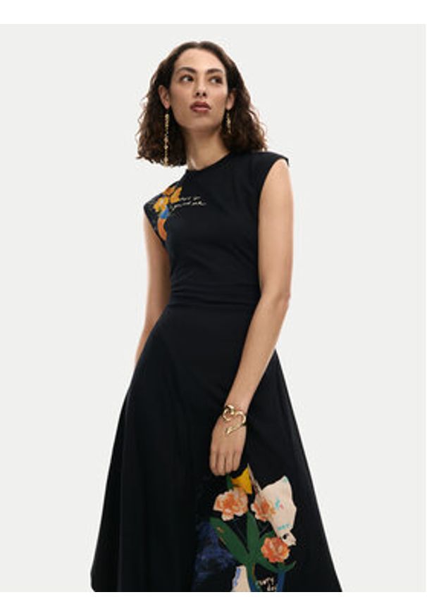 Desigual Sukienka codzienna Leyter 26SWVK50 Czarny Regular Fit. Okazja: na co dzień. Kolor: czarny. Materiał: bawełna. Typ sukienki: proste. Styl: casual