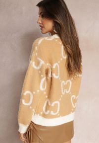Renee - Beżowy Sweter Oversize Pasithoe. Kolor: beżowy. Materiał: dzianina, skóra. Długość rękawa: długi rękaw. Długość: długie. Sezon: zima, jesień. Styl: klasyczny #3