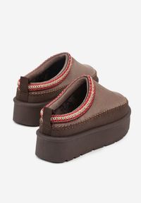 Born2be - Ciemnobrązowe Śniegowce Ocieplone na Platformie z Ozdobnym Wyszywaniem Reitenna. Okazja: na co dzień. Kolor: brązowy. Materiał: jeans. Obcas: na platformie. Styl: elegancki, casual, klasyczny #4