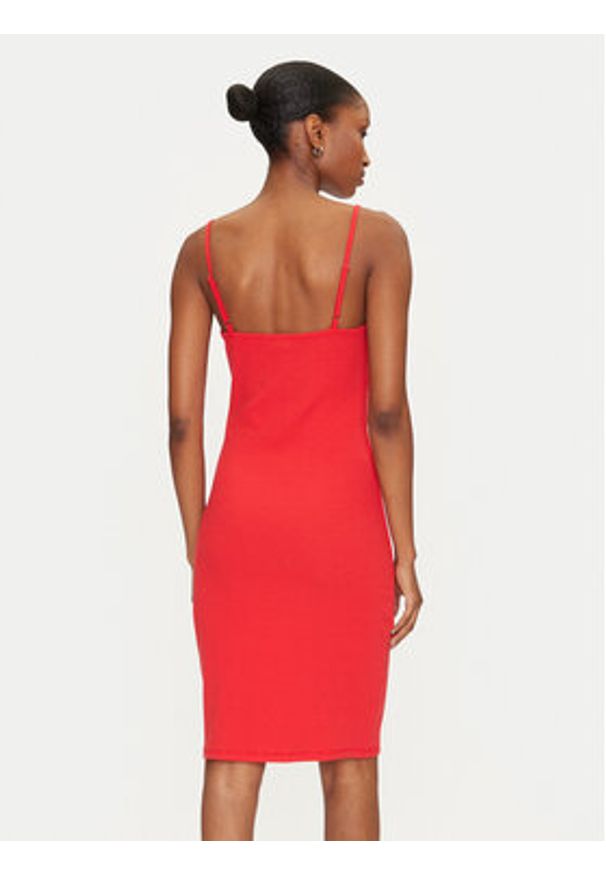only - ONLY Sukienka letnia Janna 15343601 Czerwony Slim Fit. Kolor: czerwony. Materiał: bawełna, syntetyk. Sezon: lato
