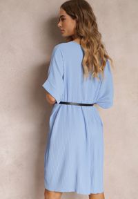 Renee - Niebieska Sukienka Mini Plisowana z Paskiem z Imitacji Skóry Dasima. Kolor: niebieski. Materiał: skóra. Sezon: lato. Długość: mini #3