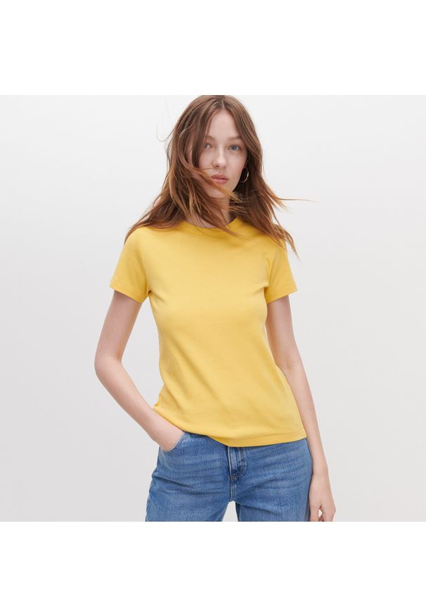 Reserved - Gładki T-shirt - Żółty. Kolor: żółty. Wzór: gładki