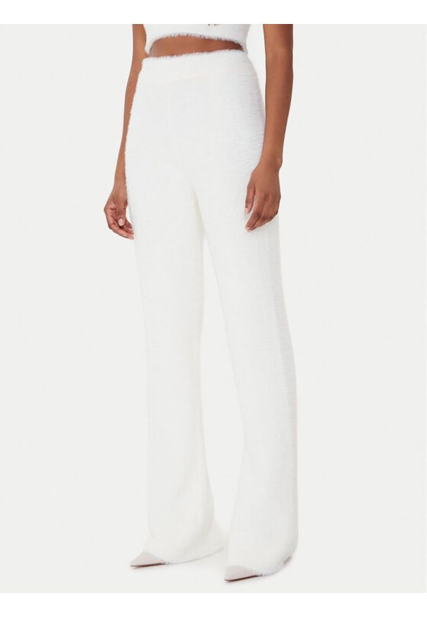 Guess Spodnie dzianinowe O5BB03 Z1282 Écru Flare Fit. Materiał: syntetyk