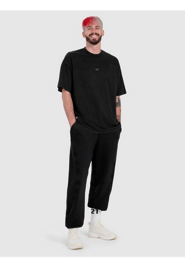 4f - 4F T-shirt oversize gładki męski 4F x Tomasz Fornal - szary M. Kolor: szary. Materiał: materiał. Wzór: gładki. Styl: street, retro, elegancki, sportowy