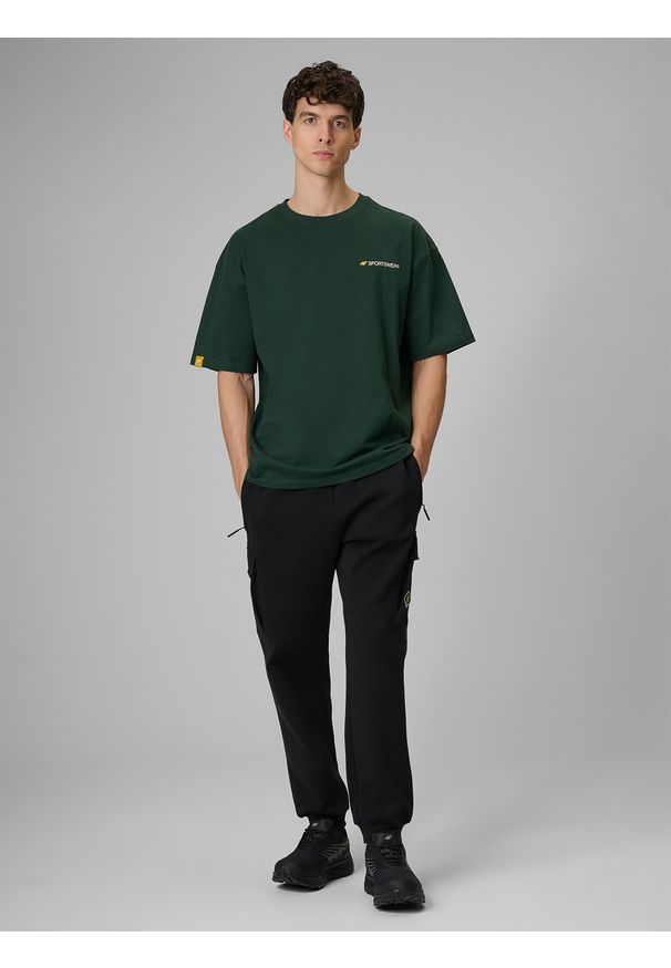 4f - 4F T-shirt loose z nadrukiem męski - zielony M. Okazja: na co dzień. Kolor: zielony. Materiał: dzianina, bawełna, materiał. Długość: długie. Wzór: nadruk. Styl: casual