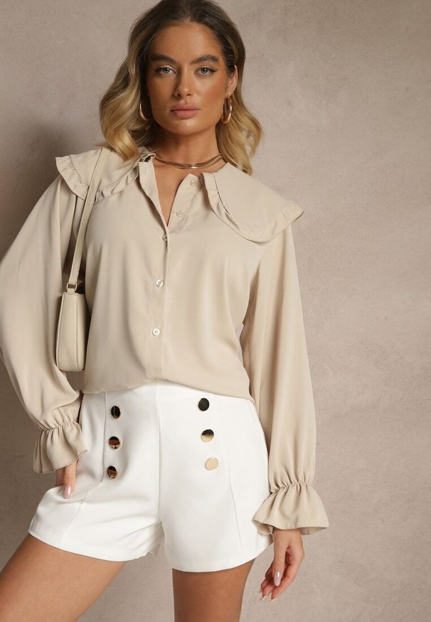 Renee - Beżowa Koszula Ozdobiona Falbankami i Kołnierzykiem Evirana. Okazja: na co dzień. Typ kołnierza: kołnierz z falbankami. Kolor: beżowy. Materiał: jeans. Długość rękawa: długi rękaw. Długość: długie. Wzór: aplikacja. Styl: elegancki, casual