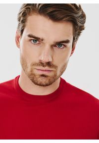 Pako Lorente - PAKO LORENTE – Czerwony męski sweter. Kolor: czerwony, niebieski, zielony. Materiał: akryl, wełna, poliamid. Wzór: gładki. Sezon: jesień #6