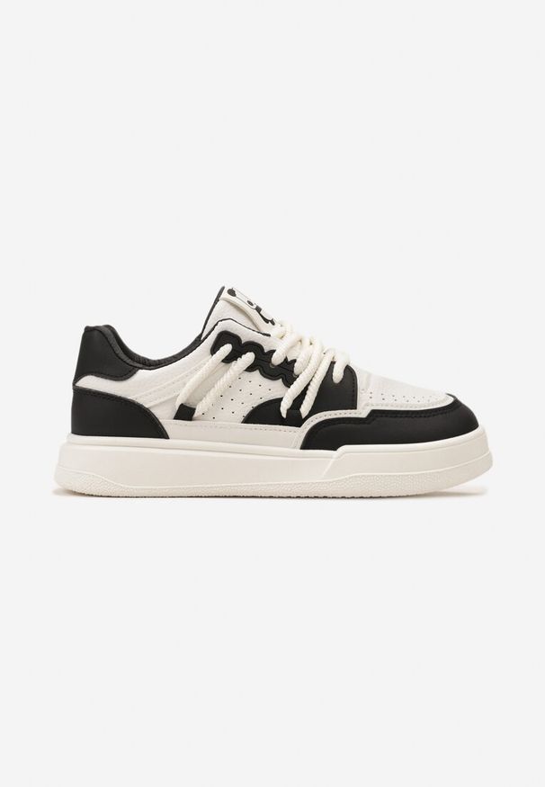 Renee - Czarno-Białe Sneakersy Ozdobione Naszywką z Pandą i Szerokimi Sznurówkami Wannia. Kolor: czarny. Wzór: aplikacja