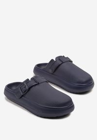 Born2be - Granatowe Klapki Piankowe z Klamerką Gleo. Okazja: na co dzień. Kolor: niebieski. Sezon: lato. Styl: elegancki, casual #3