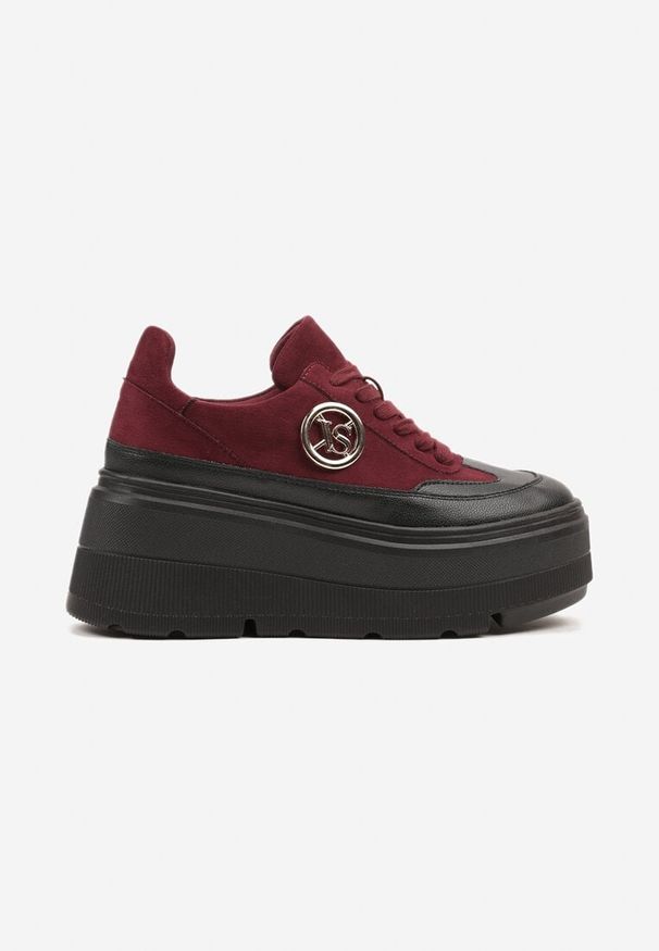 Renee - Bordowe Chunky Sneakersy Vices na Platformie z Okrągłym Detalem Sedvira. Okazja: na spacer. Nosek buta: okrągły. Kolor: czerwony. Materiał: skóra, koronka, jeans. Obcas: na platformie. Sport: turystyka piesza