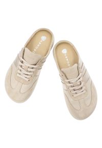 Klapki damskie barefoot Armodo, skórzana cholewka naturalna niska sportowa forma sznurowana konstrukcja z dekoracyjnymi panelami płaska elastyczna po. Okazja: na co dzień. Kolor: beżowy. Materiał: skóra. Styl: sportowy #5