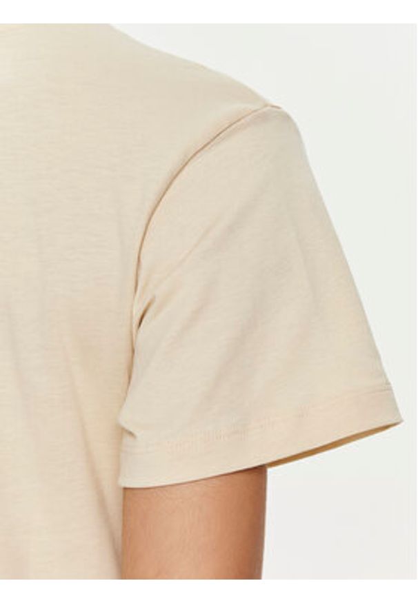 Calvin Klein T-Shirt Hero Logo K20K205448 Beżowy Regular Fit. Kolor: beżowy. Materiał: bawełna
