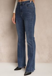 Renee - Niebieskie Jeansy High Waist o Kroju Dzwonów Finvenne. Okazja: na co dzień. Stan: podwyższony. Kolor: niebieski. Wzór: ze splotem. Styl: klasyczny, casual