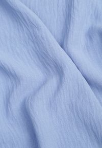 Born2be - Niebieski Minimalistyczny T-shirt z Teksturowanej Tkaniny z Bawełną Shinost. Okazja: do pracy, na co dzień. Kolekcja: plus size. Kolor: niebieski. Materiał: bawełna, tkanina. Styl: casual #6