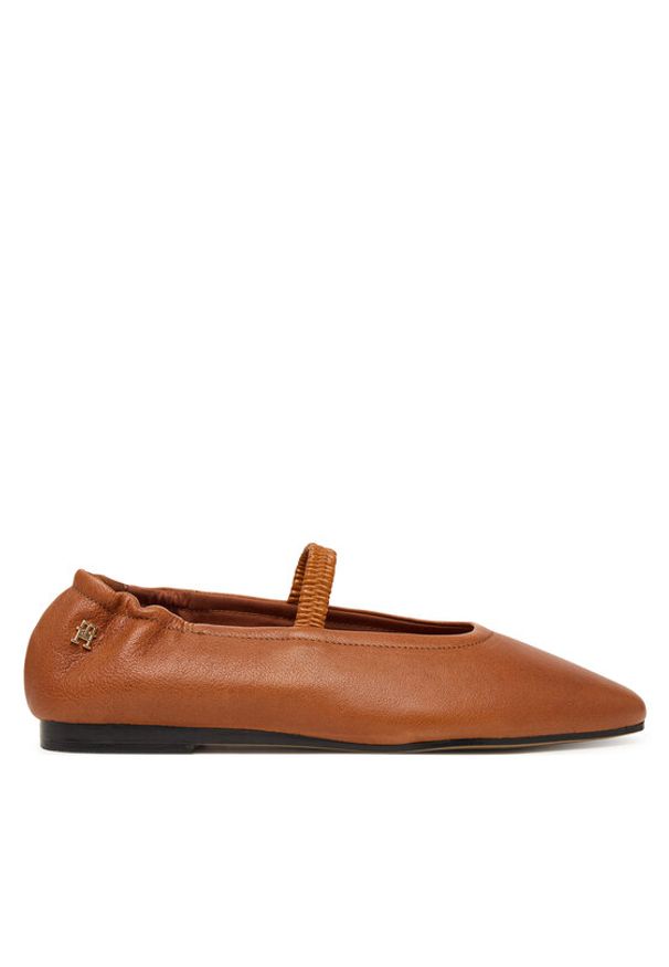 TOMMY HILFIGER - Tommy Hilfiger Baleriny Soft Leather Ellastic Ballerina FW0FW09245 Brązowy. Kolor: brązowy. Materiał: skóra