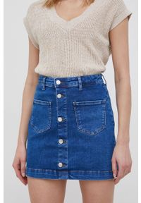 only - Only spódnica jeansowa mini rozkloszowana. Kolor: niebieski. Materiał: jeans