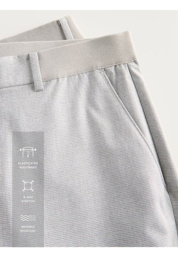 Reserved - Spodnie chino slim fit - szary. Kolor: szary. Materiał: tkanina, wiskoza