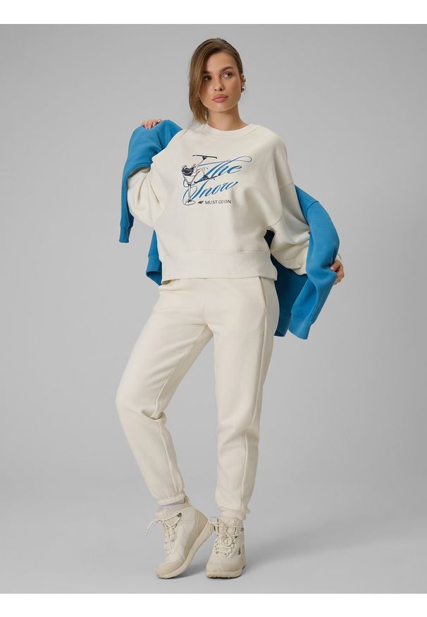 4f - 4F Spodnie dresowe joggery damskie - beżowe S. Kolor: beżowy. Materiał: dresówka