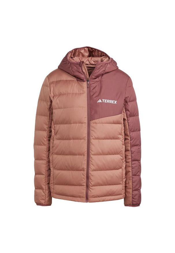 Adidas - Kurtka Terrex Multi Light Down Hooded. Typ kołnierza: kaptur. Kolor: czerwony, brązowy, różowy, wielokolorowy. Materiał: materiał, puch. Sport: turystyka piesza