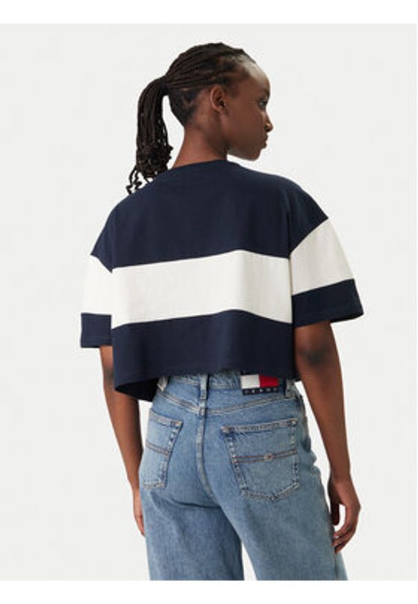 Tommy Jeans T-Shirt Badge Colour-Blocked DW0DW18706 Granatowy Oversize. Kolor: niebieski. Materiał: bawełna