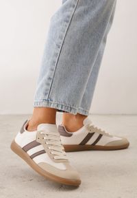 Born2be - Beżowo-Brązowe Sneakersy na Płaskiej Podeszwie z Kontrastowymi Paskami Glaria. Okazja: na co dzień. Zapięcie: pasek. Kolor: beżowy. Materiał: jeans. Wzór: paski. Obcas: na płaskiej podeszwie #3