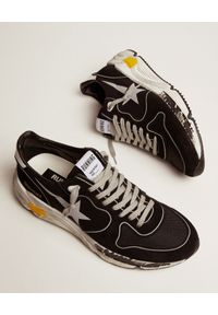 GOLDEN GOOSE - Czarne sneakersy Running Sole. Kolor: czarny. Materiał: materiał, guma. Wzór: aplikacja. Sport: bieganie